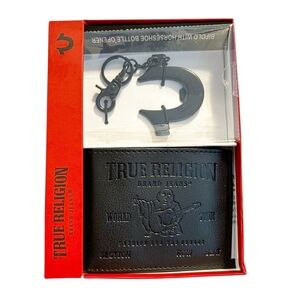 Brand New True‎ Religion Black Leather Billfold Wallet w/ Bottle Opener Keychain